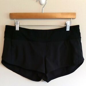 Lululemon Speed Up Shorts Size 8 Black